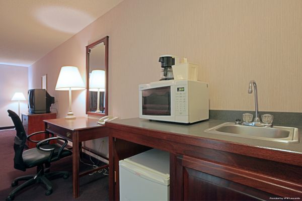 Americas Best Value Inn (Grand Rivers)